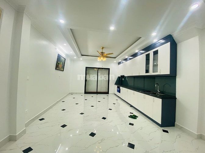 Bán nhà Nguyễn Khánh Toàn-Cầu Giấy 55m2x5 tầng thang máy, giá 12.8 tỷ