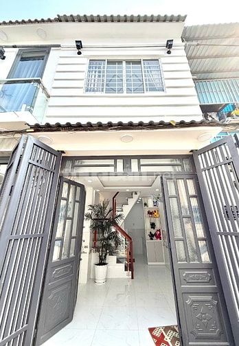 Nhà đẹp nhà mới 1 lầu, hẻm xe hơi.💰.1 tỷ 290