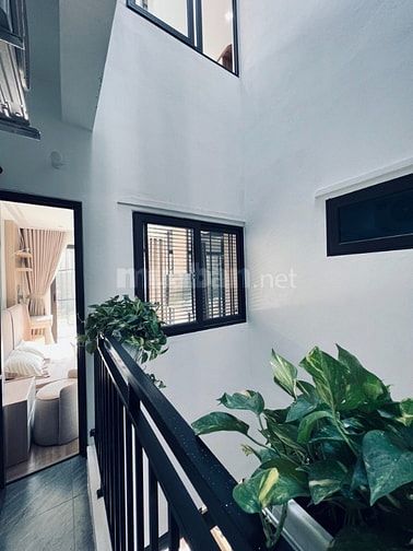 NGÕ Ô TÔ - NHÀ MỚI TOANH -Ô TÔ ĐỖ CỬA - KHU TRUNG TÂM-PHÂN LÔ