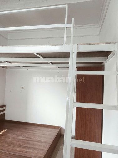 Phòng Trọ Gốc Đề Gác Xép, Ban Công Cửa Sổ.Khu Bách Kinh Xây.KChung Chủ