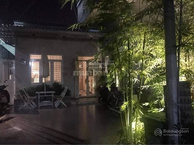Cần Cho Thuê Căn Biệt Thự Sân Vườn DT 150m2 - 3PN, Hẽm Xe Hơi