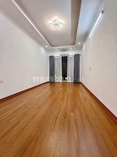 Không Qua Trung Gian Nhà Mới Ở Luôn Đội Cấn  23m 5T  5.48 tỷ   