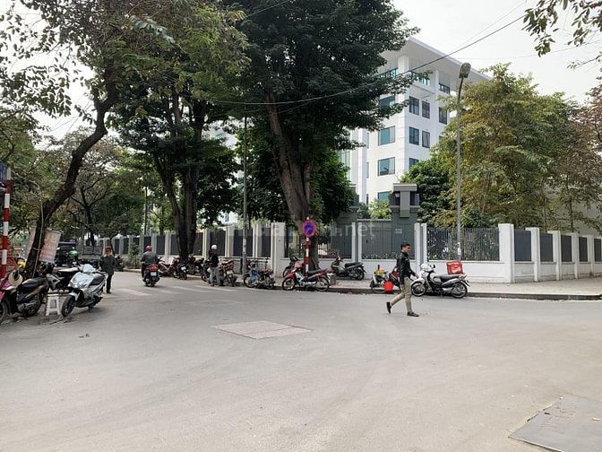 HIẾM! NHÀ ĐẸP 4 TẦNG, 35M2 PHỐ TRẦN QUANG DIỆU, Ô TÔ TRÁNH 30M, 6,5 TỶ