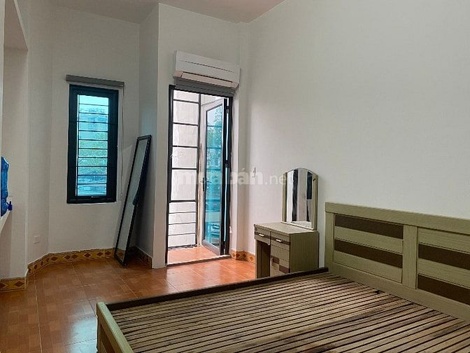 Chính chủ bán nhà 5 tầng ngõ 358/25 Bùi xương trạch,nhà đẹp giá rẻ