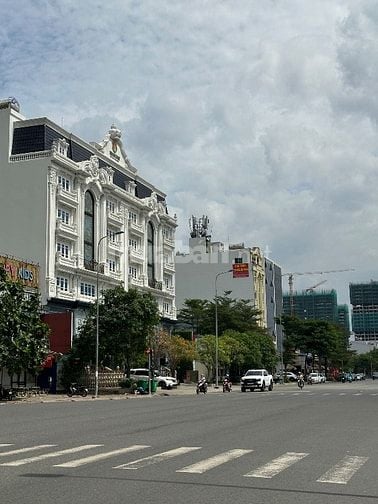 Bán đất xây Văn Phòng, KDC Huy Hoàng DT 160m2 (8m x20m) giá 33 tỷ 6