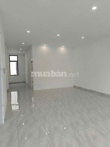 CHO THUÊ BIỆT THỰ 4 PHÒNG, CÓ NGĂN TẦNG VÀ BẾP TẠI VINHOMES GRAND PARK