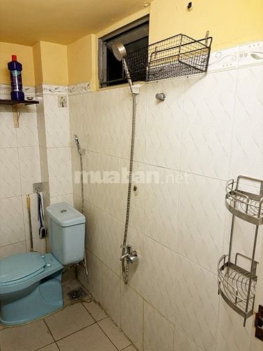 Phòng cho thuê 40m2, trung tâm Quận 5, gần ĐH Y Dược