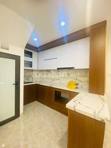 Bán nhà phố KIM MÃ-BA ĐÌNH 45m2x5t, thang máy kinh doanh, giá 10.8 tỷ