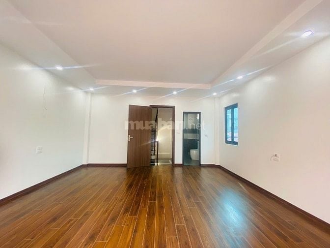 Bán nhà phố KIM MÃ-BA ĐÌNH 45m2x5t, thang máy kinh doanh, giá 10.8 tỷ