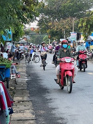 mặt bằng cho thuê ngay chợ Bình Ân Gò Công Đông Tiền Giang