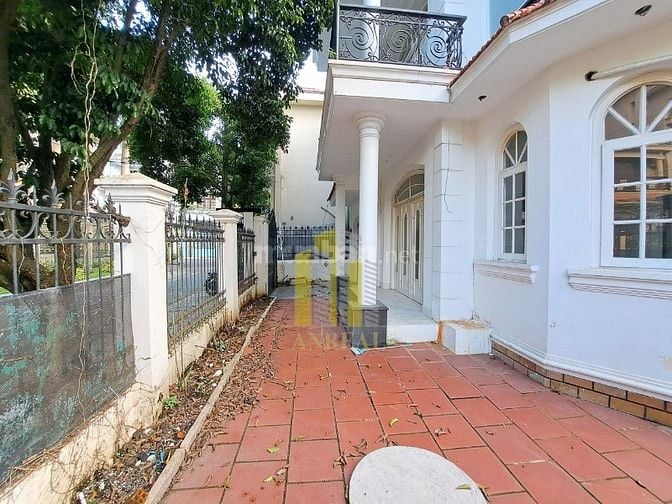 VILLA KHU TRẦN NÃO GIÁ 40 TRIỆU