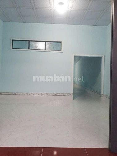 Bán căn nhà cấp 4 . DT 81m2 ở Hóc môn giá 720 triệu.