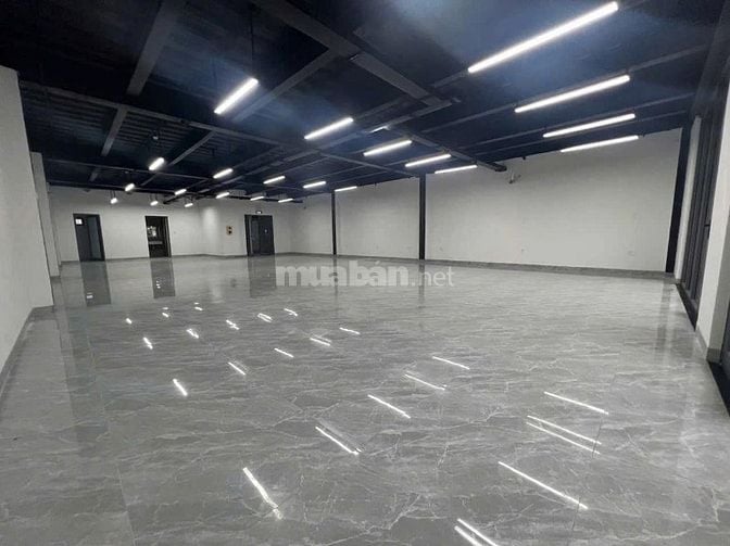 Văn phòng diện tích 450m2, tối ưu công năng, vị trí thuận lợi