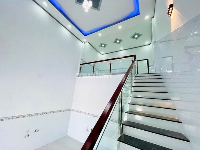 Cần tiền bán gấp căn nhà 126m2 ở xã Thái Mỹ - Củ Chi giá 630 triệu.