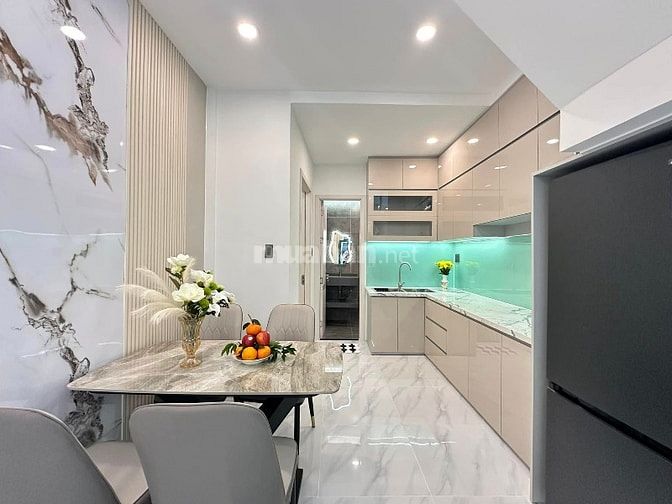 BÌNH THẠNH- 10m HẺM XE HƠI- 3 PHÒNG (CÓ PHÒNG TRỆT)- 46m2- chỉ 6.x TỶ