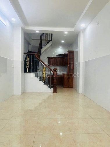 Nhà bán 4 tầng, gần MT, đường 904 Tạ Quang Bửu P5 Q8