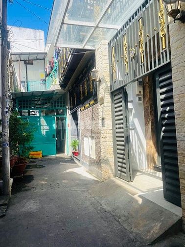 Nhà bán 4 tầng, gần MT, đường 904 Tạ Quang Bửu P5 Q8