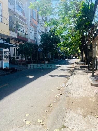 Nhà bán 4 tầng, gần MT, đường 904 Tạ Quang Bửu P5 Q8