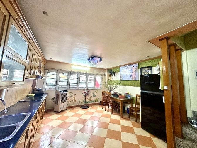 Bán Nhà Mặt Đất 5 Tầng Ngõ 23 Xuân La Tây Hồ 