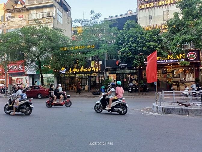 MẶT PHỐ TRẦN ĐẠI NGHĨA 30M2 4 TẦNG- KINH DOANH ĐỈNH - VỈA HÈ RỘNG