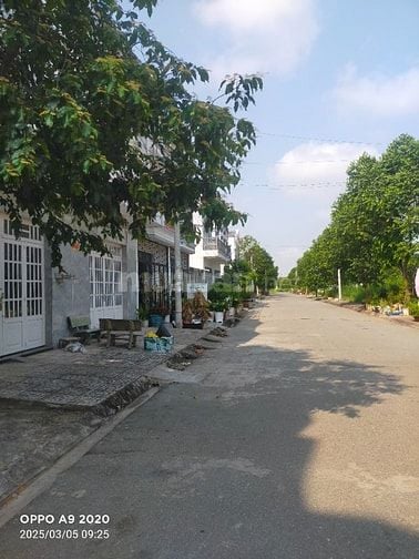 🌹 Nhà MT 14m, KDC Đặng Huỳnh, Cần Giuộc, 5x16m, 1 Lầu đúc, 3 pn, SH.