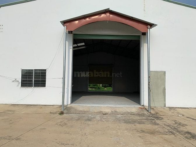 Chính chủ cho thuê xưỡng 1300m2 25tr