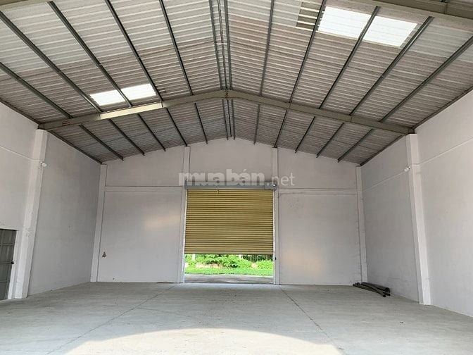 Chính chủ cho thuê xưỡng 1300m2 25tr