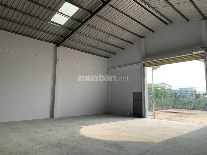 Chính chủ cho thuê xưỡng 1300m2 25tr