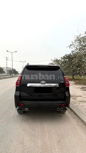 Bán Toyota Prado VX model 2022, sơn zin 99,99%.