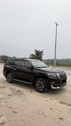 Bán Toyota Prado VX model 2022, sơn zin 99,99%.