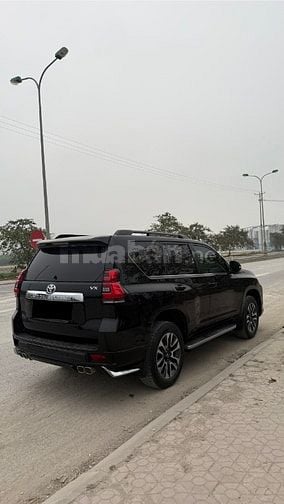 Bán Toyota Prado VX model 2022, sơn zin 99,99%.