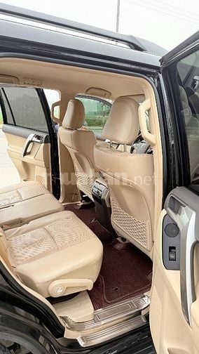 Bán Toyota Prado VX model 2022, sơn zin 99,99%.