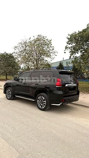 Bán Toyota Prado VX model 2022, sơn zin 99,99%.