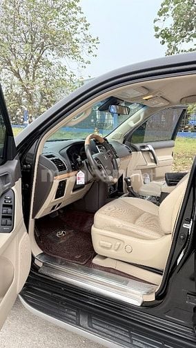 Bán Toyota Prado VX model 2022, sơn zin 99,99%.