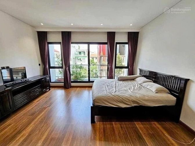 cần bán nhà ở Minh Khai 70m2 4 tầng mặt tiền 5m giá 7.9 tỷ
