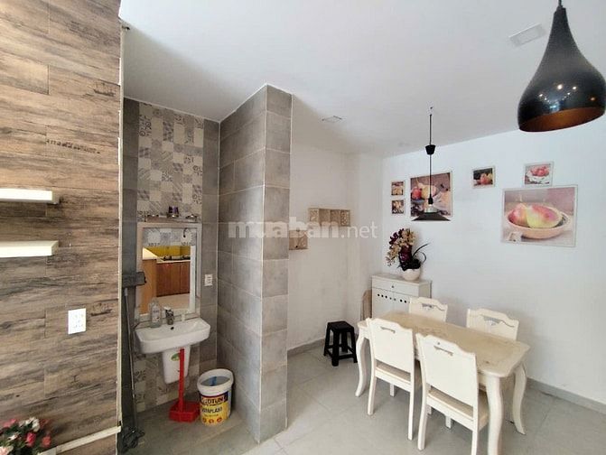 Thanh lý nhà , chủ nhà chuyển đi nơi khác ở