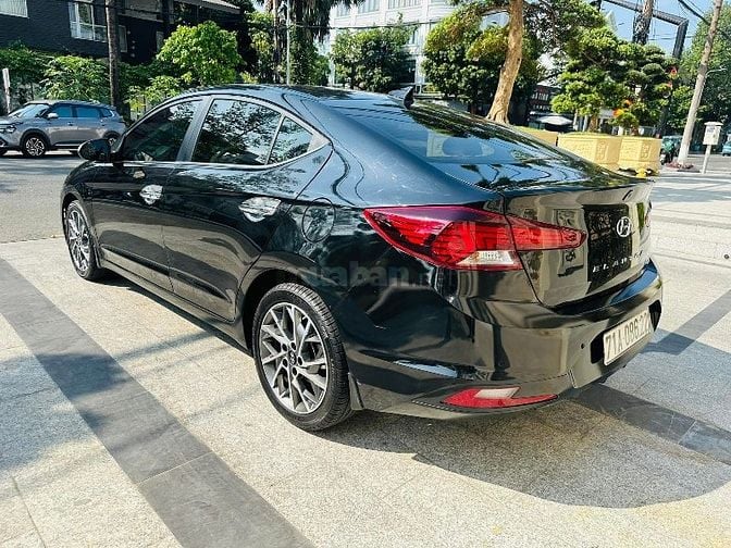 Hyundai Elantra 2.0GLS Sản xuất 2020 xe cực đẹp 