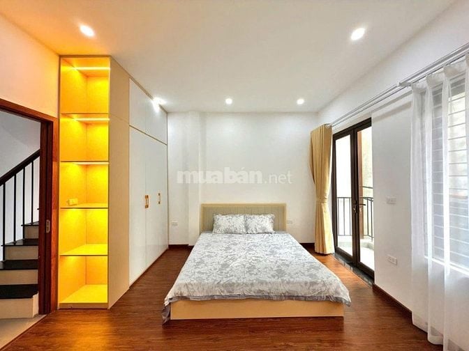 Bán nhà Thổ Quan ô chợ dừa 31m2, 4 tầng, 3 ngủ,mặt tiền 4.5m,20m ô tô 