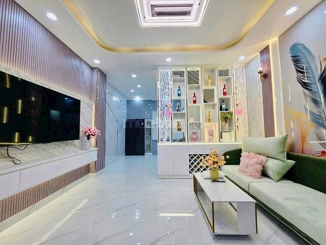 Bán nhà Huỳnh Tấn Phát, 3 lầu ST, 4x18m, MT đường 16m gần KCX