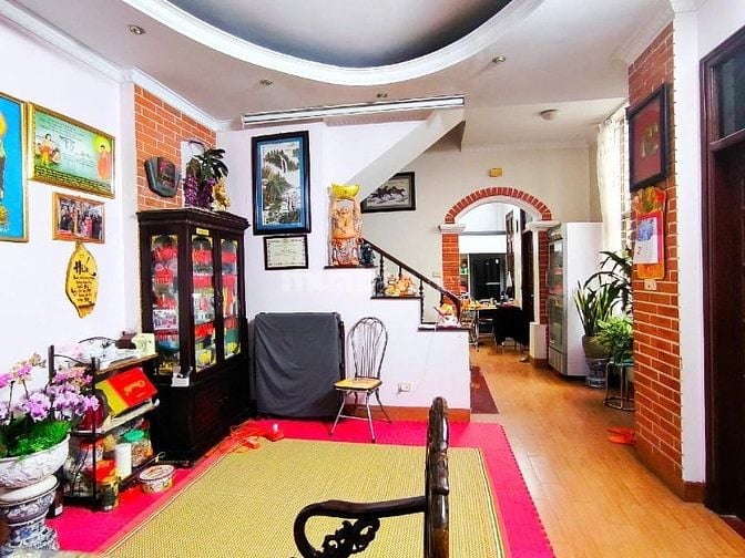 Bán Nhà Nguyễn Cảnh Dị - Lo góc - MT 15m - gần hồ Linh Đàm