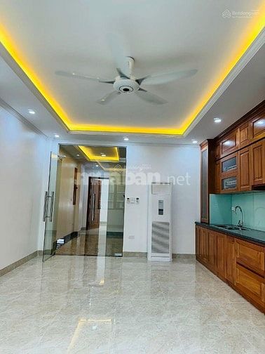 Cần bán nhà ở Phố Nguyễn Thị Định, cầu giấy, 100m2 6 tầng giá 9,8 tỷ