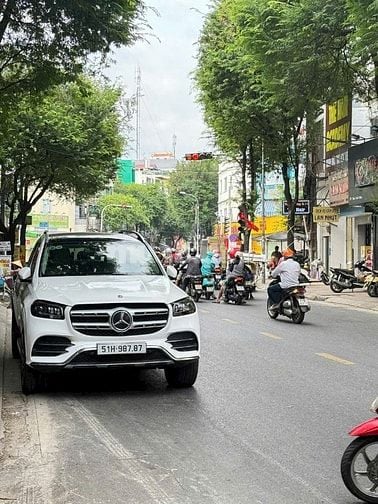 Bán nhà góc 2 MT, 218 Tôn Thất Hiệp, P.8, Q.11, vị trí Vip