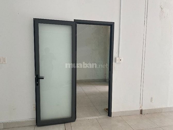 Cho thuê nhà MT ngang 8m tiện kinh doanh