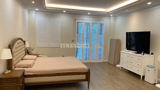 Bán nhà phố Lakeview phường An Phú Tp Thủ Đức giá 19 tỷ