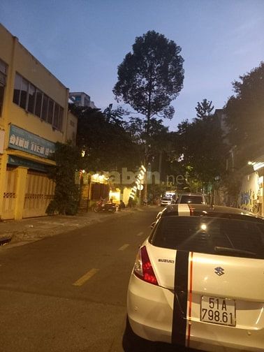 BÁN BIỆT THỰ 3 TẦNG ĐƯỜNG NGUYỄN THÀNH Ý PHƯỜNG ĐA KAO QUẬN 1,DT 180m2