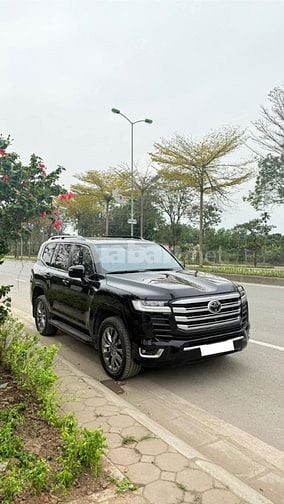 Bán Land Cruiser LC300, sản xuất 2021.