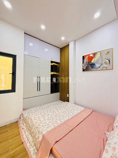 Nhà tuyệt đẹp CAO CẤP 2 lầu, hẻm Phạm Văn Bạch, P15, Q.Tân Bình.