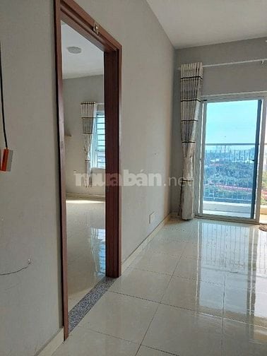 Cho thuê căn hộ 2 PN, 2WC, diện tích: 68m2, nhà trống vào ở liền.