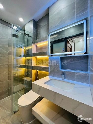 BÁN NHÀ HƯNG PHÚ, QUẬN 8 dt 60m2 Ngang 5 Dài 12. Xe hơi thông / 2tỷ990