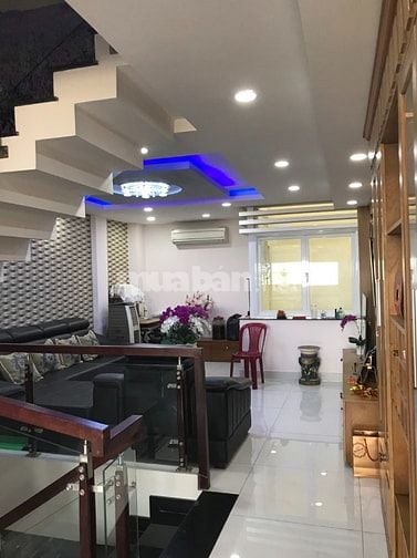 Bán nhà Gò Vấp, Nguyễn Văn Khối, P.11, DTSD 250m2, lửng, 3 lầu, 4 PN